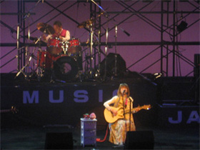 �~���[�W�b�N�W�����{���[